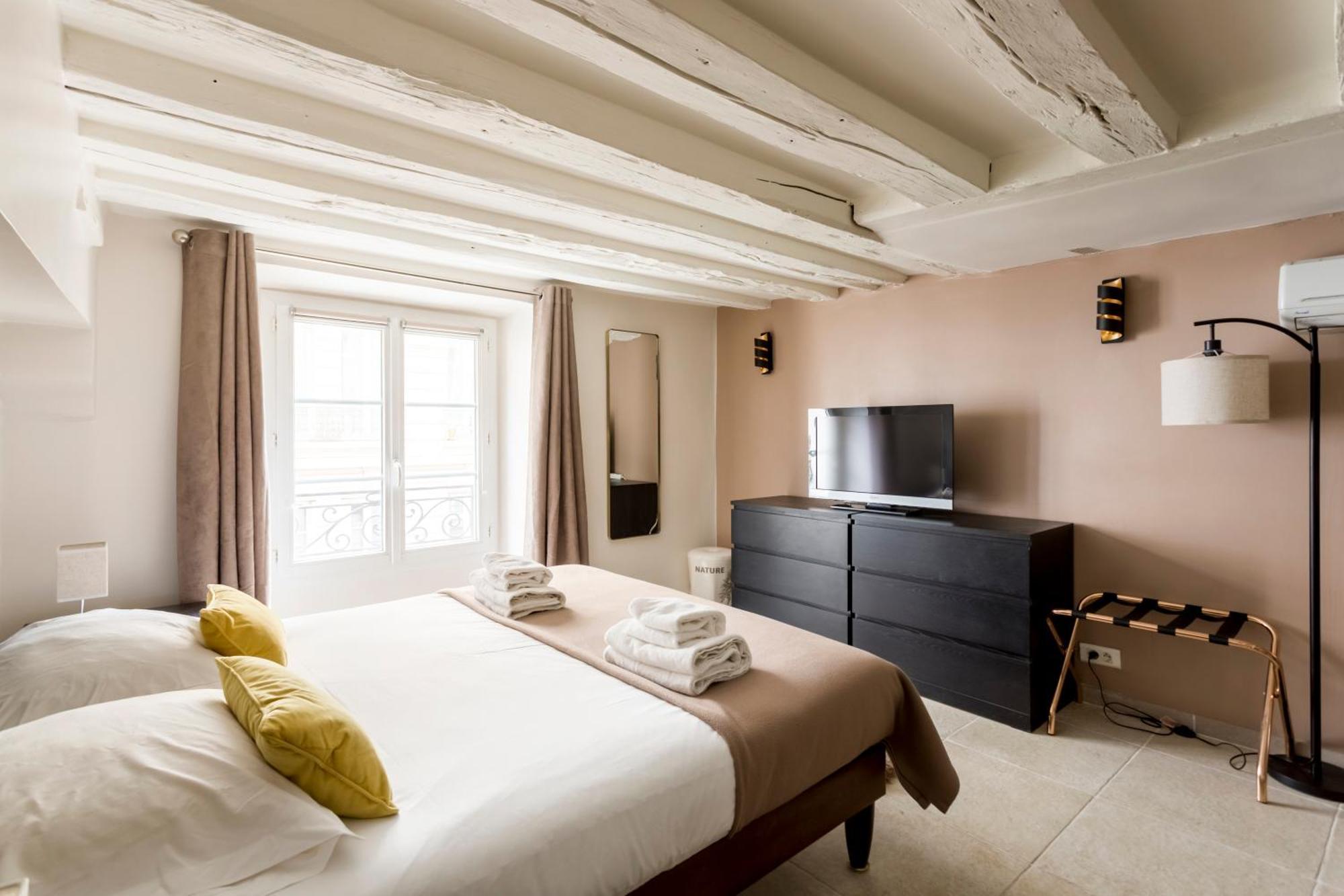 Appartement Rivoli Vieille Du Temple With Ac *